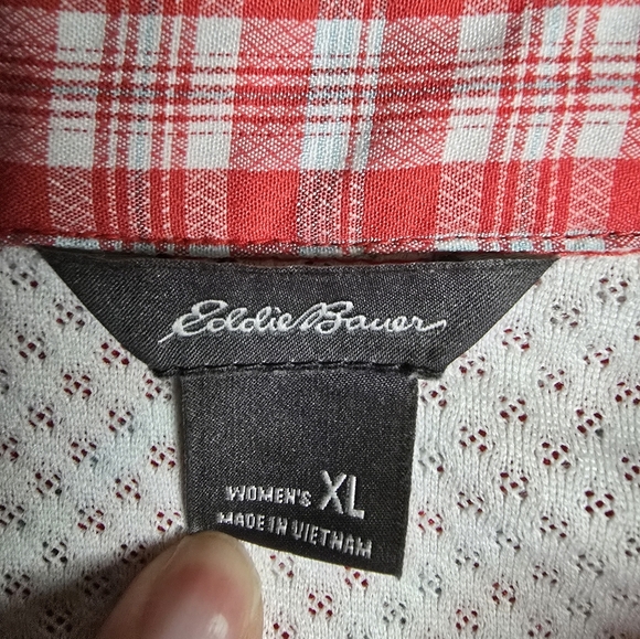 Eddie Bauer Red Plaid Womans Button-down Longsleeve Shirt Size XLarge - Picture 4 of 5